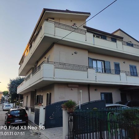 Ferienwohnung La Casa Di Lilla Tortoreto Exterior foto
